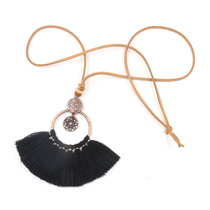 Pendente con nappa traforata