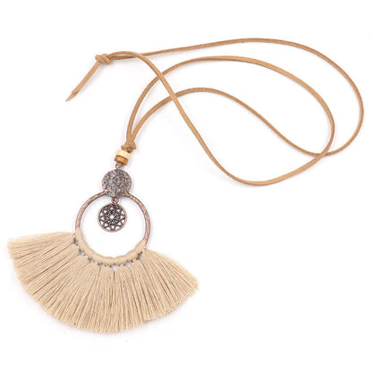 Pendente con nappa traforata