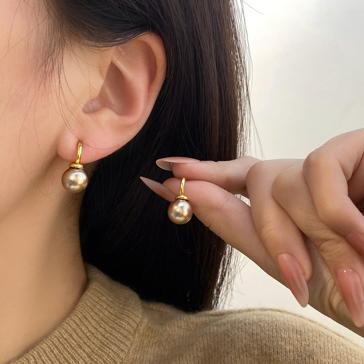 Orecchini perla clip champagne