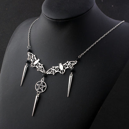 Collana pipistrello gotica