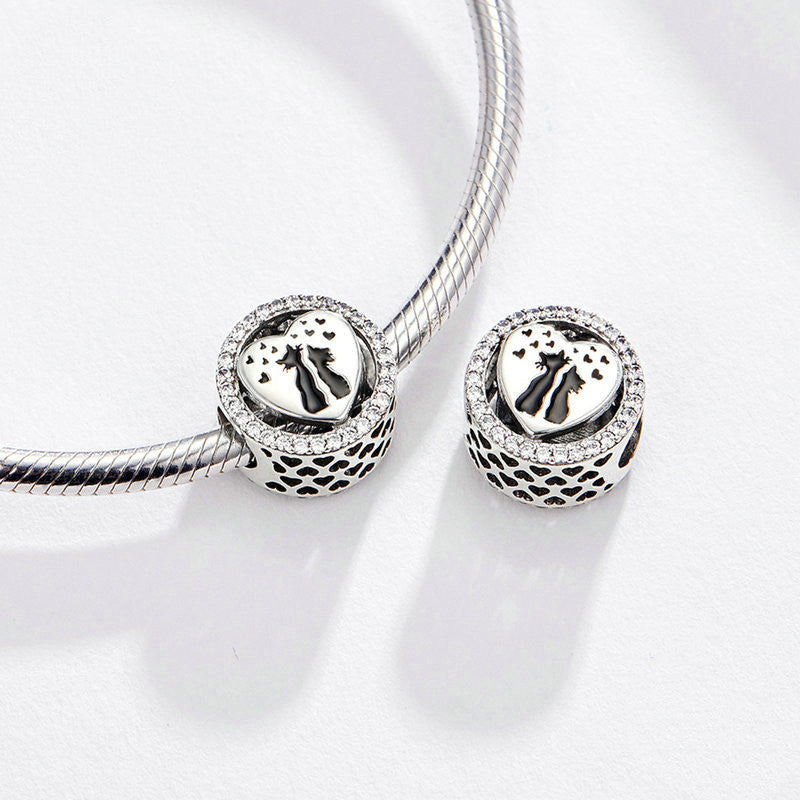 Bracciale in argento con charm gatto