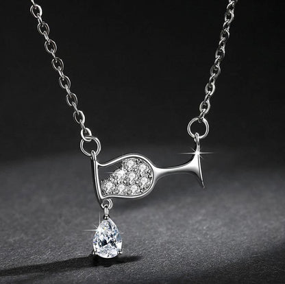 Collana calice vino