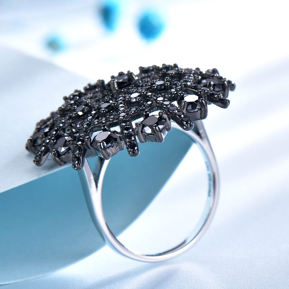 Anello spinello nero