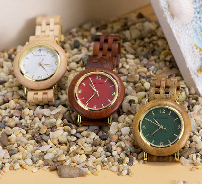 Orologio in legno semplice