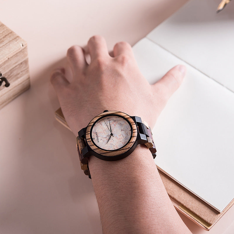 Orologio in legno casual