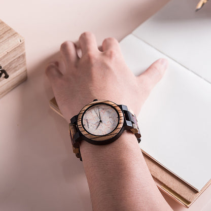 Orologio in legno casual