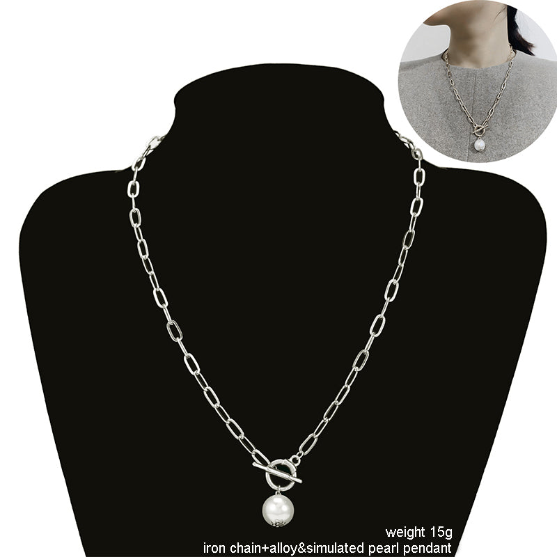 Collana perla punk