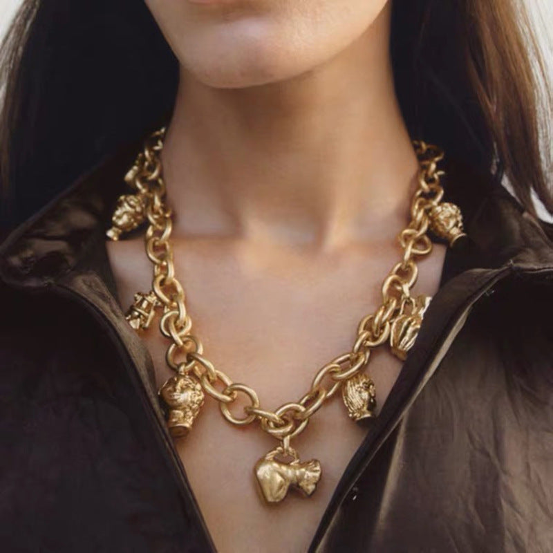 Collana pendente testa