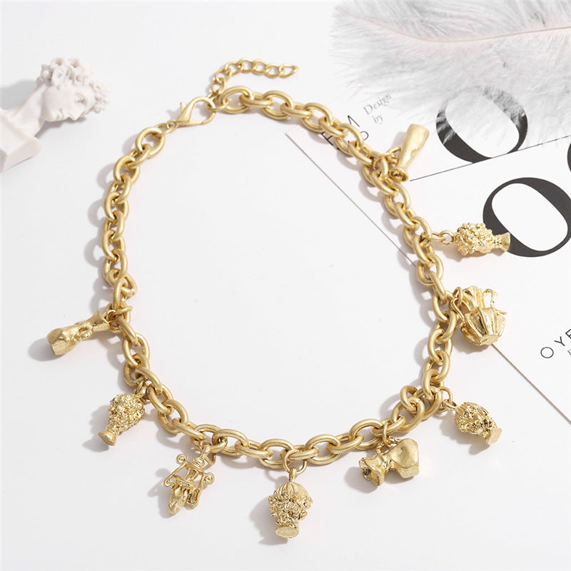 Collana pendente testa