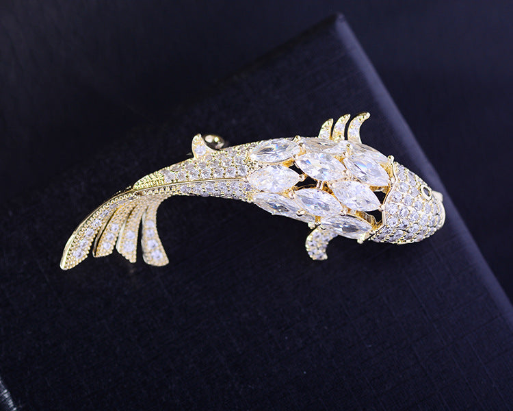 Spilla carpa koi con zircone