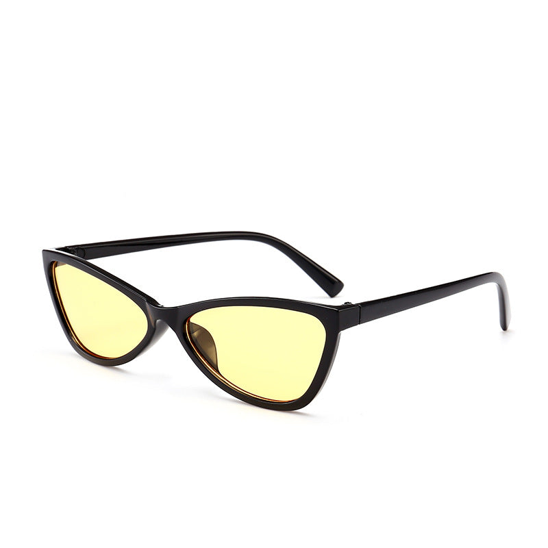 Occhiali cat eye a farfalla
