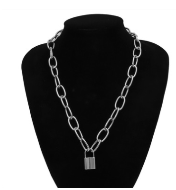 Collana perla punk