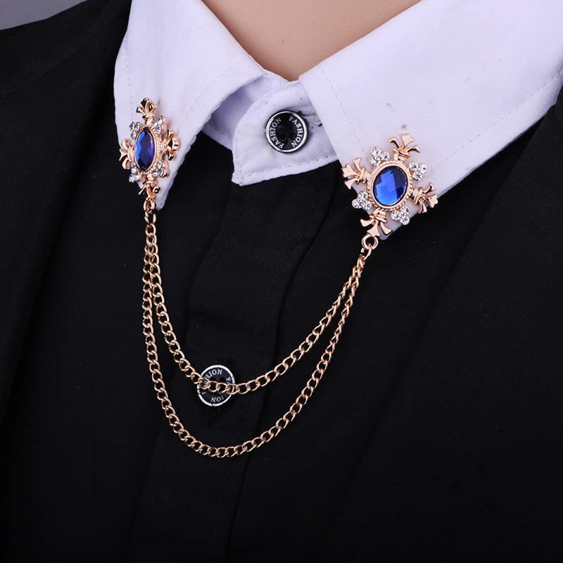 Spilla in strass con croce
