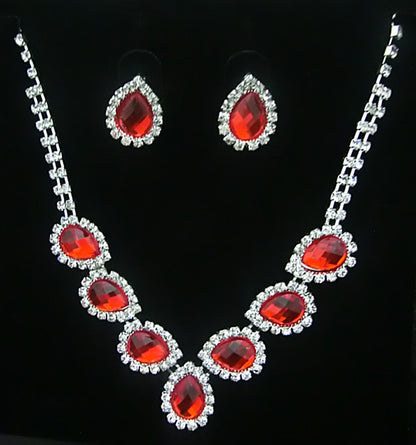 Set collana e orecchini diamante