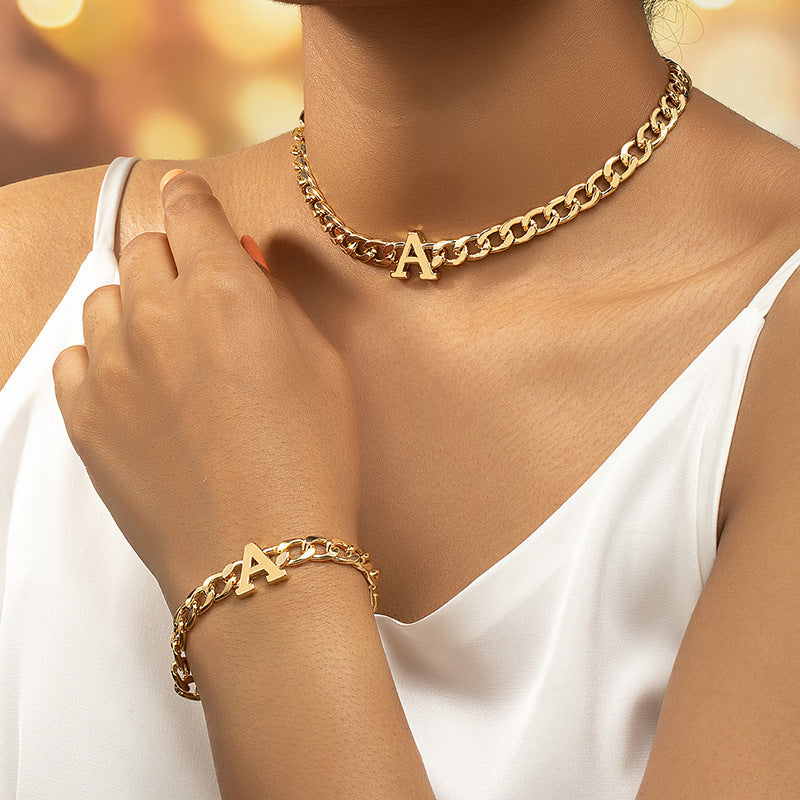 Collana e bracciale con lettere