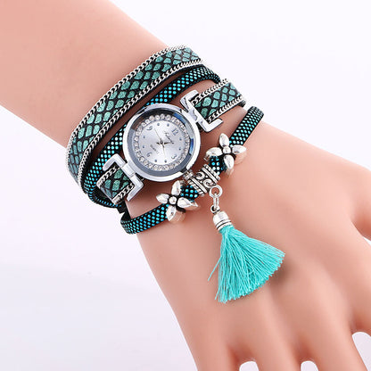 Orologio da donna con fiore e nappa