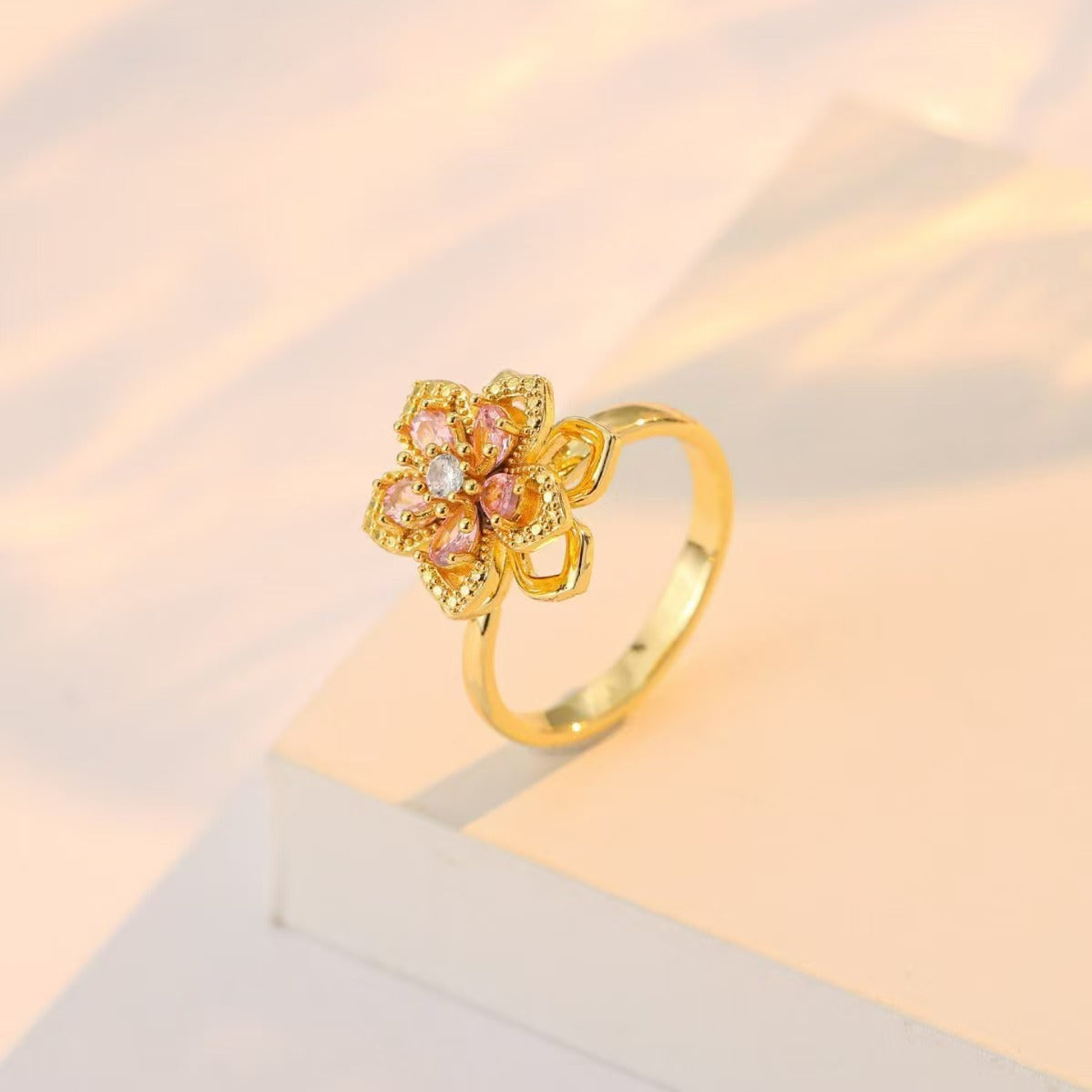 Anello Fiore Zirconi