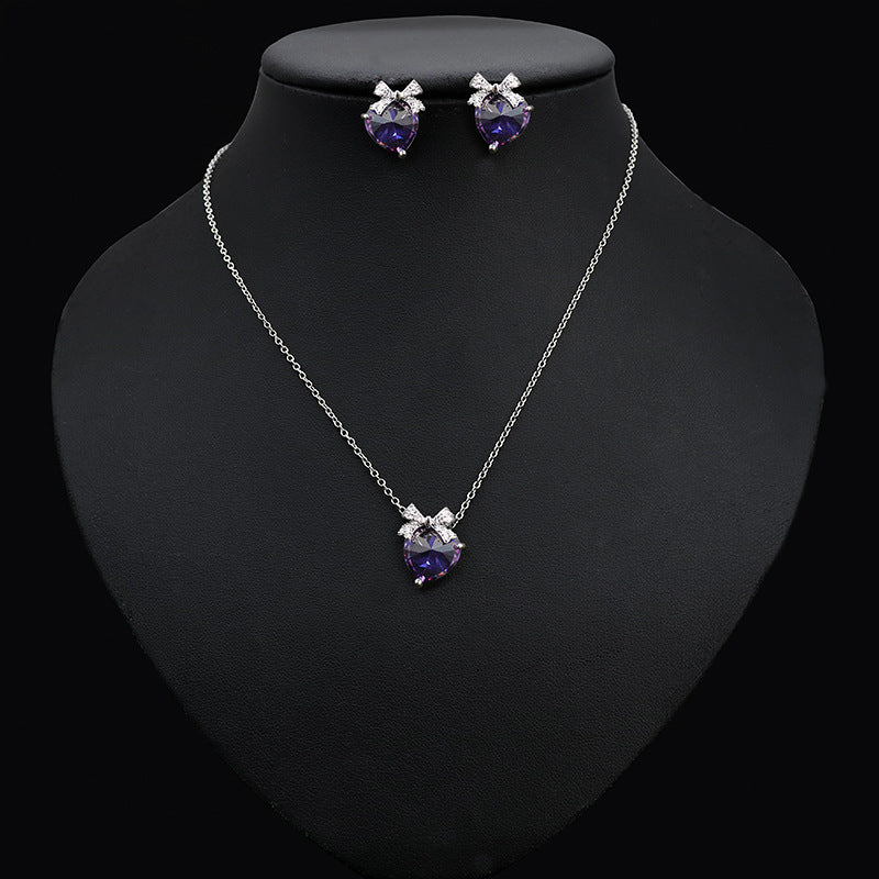 Set Collana e Orecchini con stud