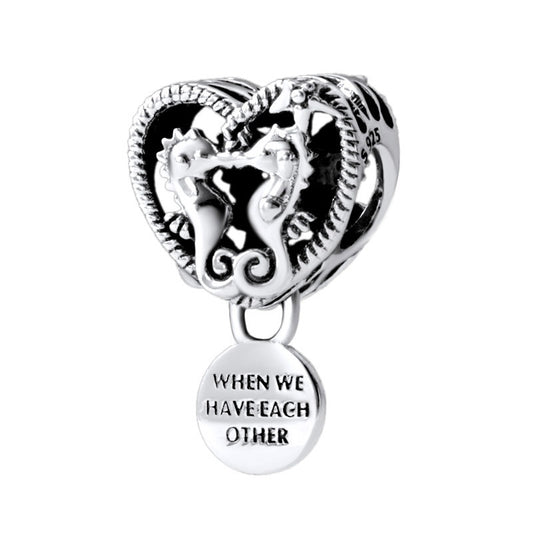 Charm cuore cavallo marino