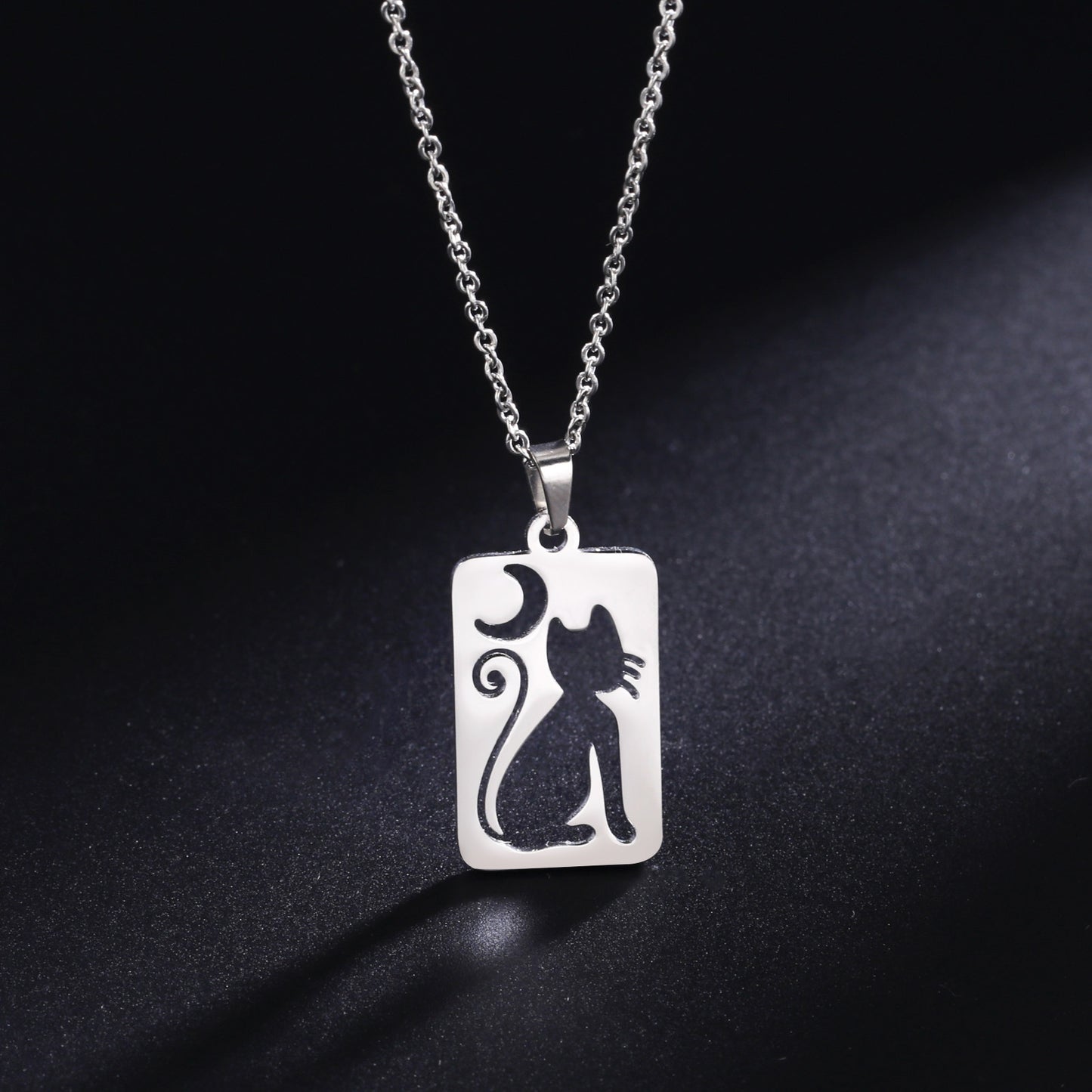 Collana pendente mezzaluna