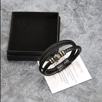 Bracciale intrecciato multistrato
