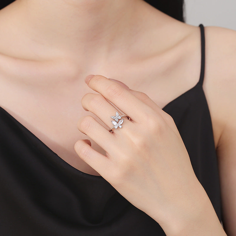 Anello farfalla argento aperto