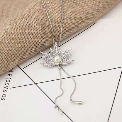 Collana foglie diamanti