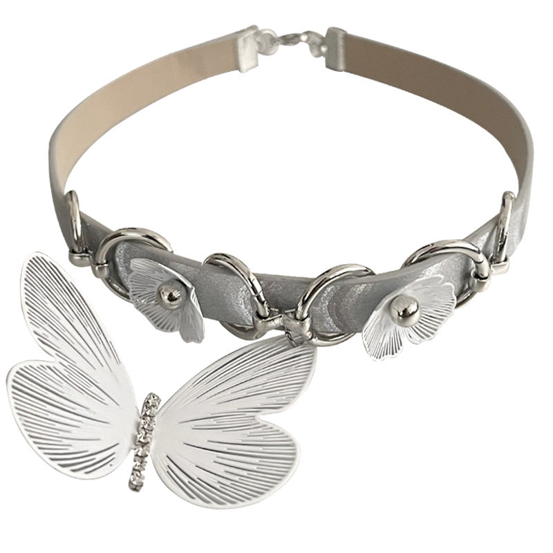 Collana farfalla fiore punto