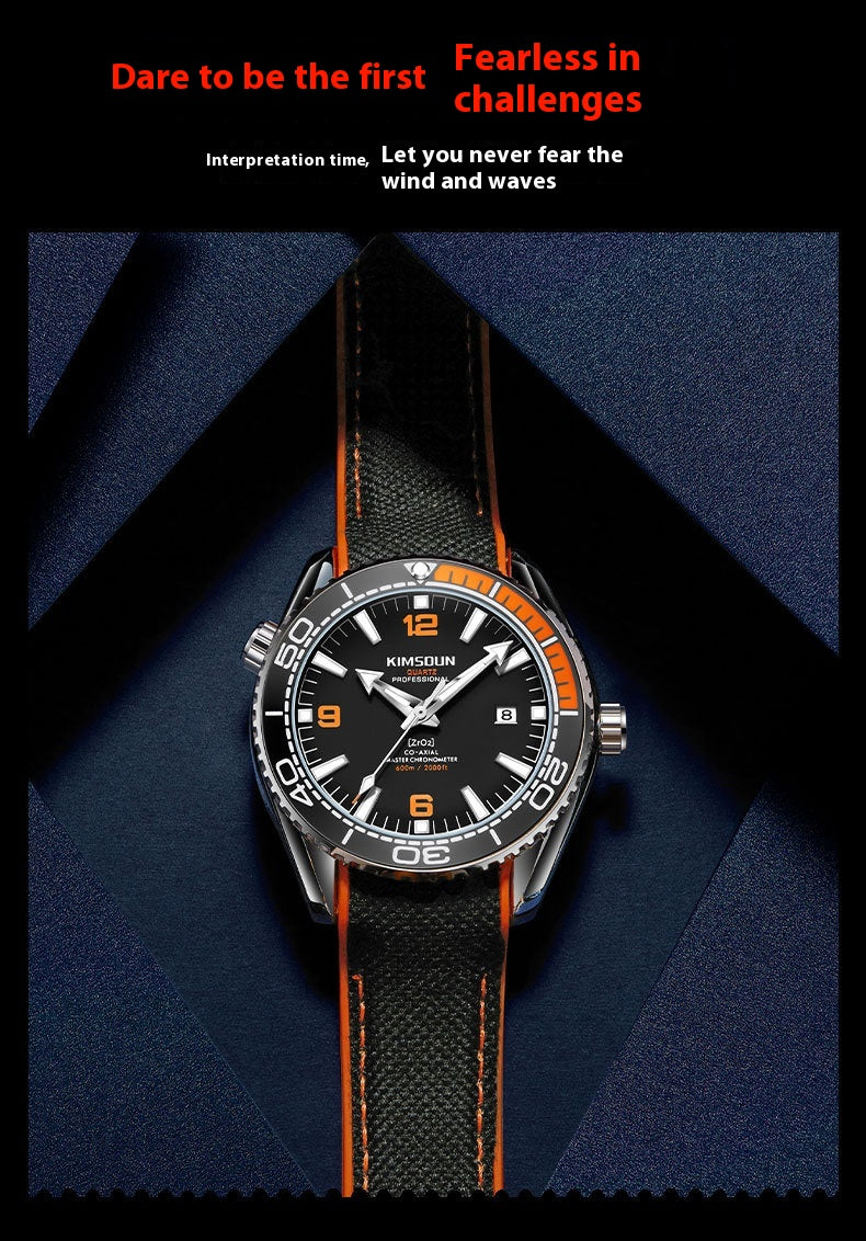 Orologio meccanico a vista luminescente