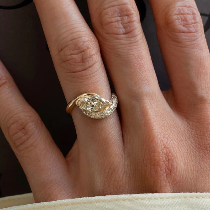 Anello nuziale ferro di cavallo