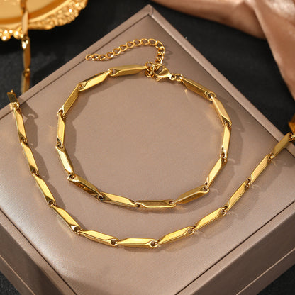 Collana acciaio semi di melone