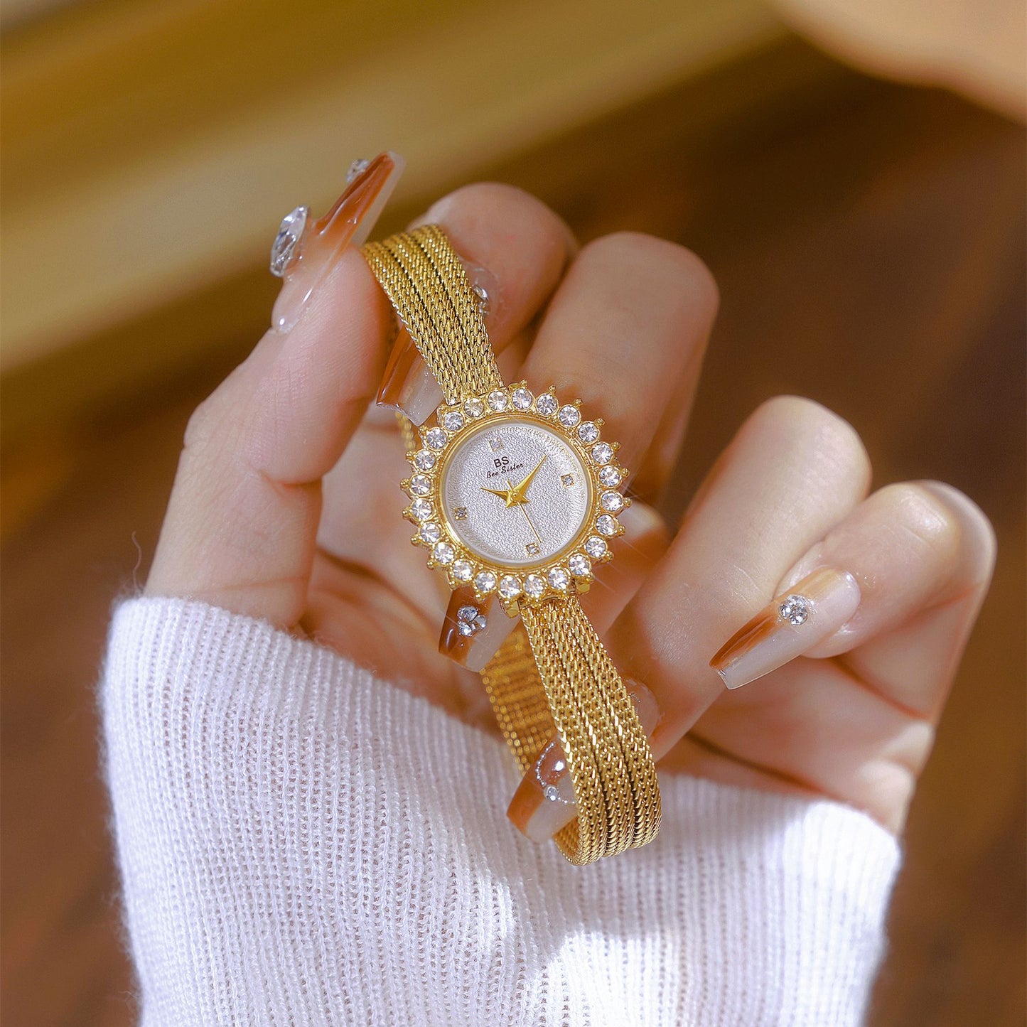 Orologio floreale con sole