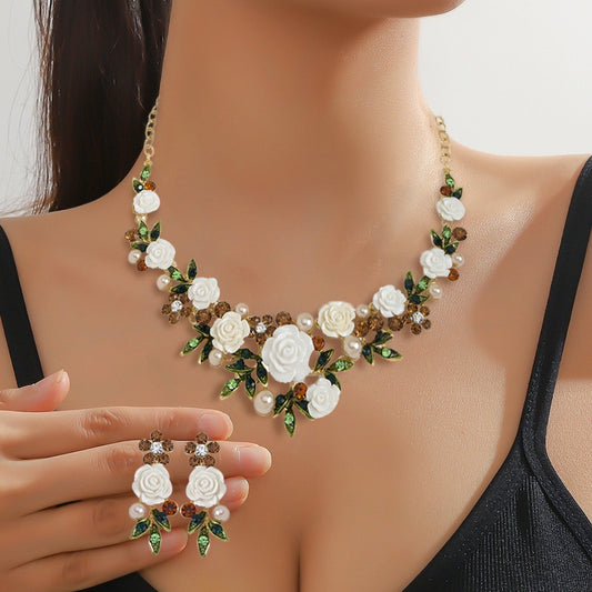 Orecchini e Collana Fiori