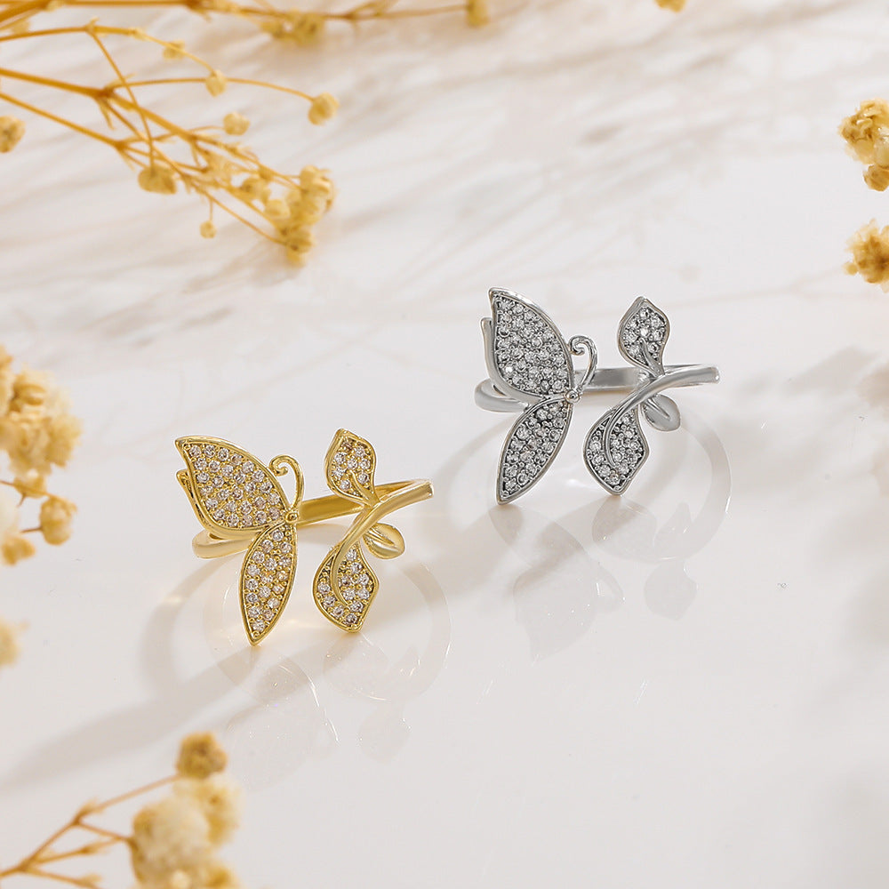 Anello geometrico con strass