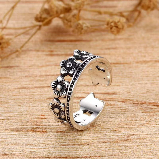 Anello margherita traforato
