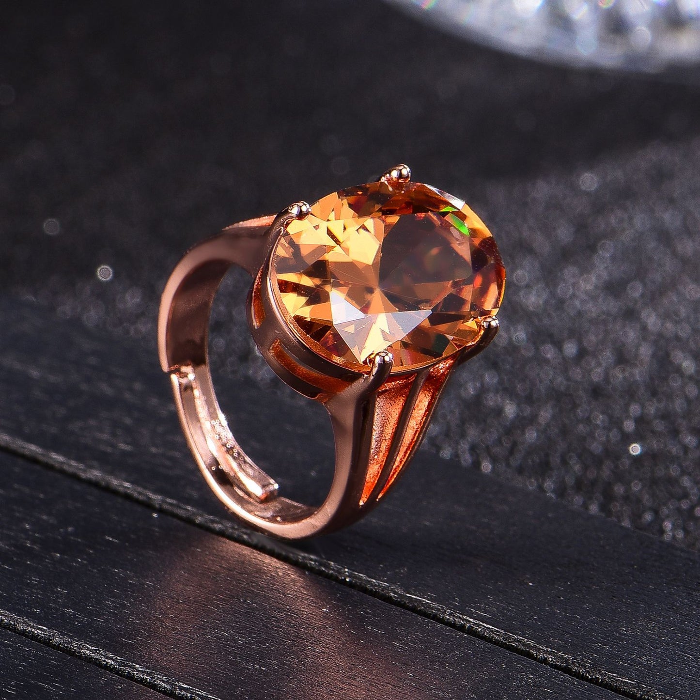 Anello zircone champagne ovale