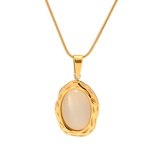 Collana occhio di gatto opale