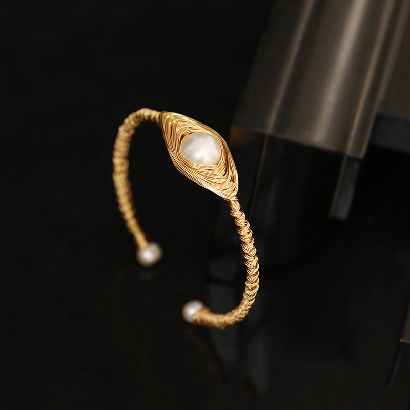 Bracciale perla barocca con filo avvolto