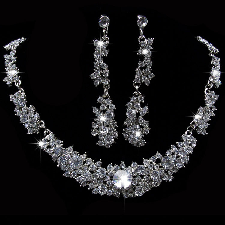 Set orecchini e collana goccia