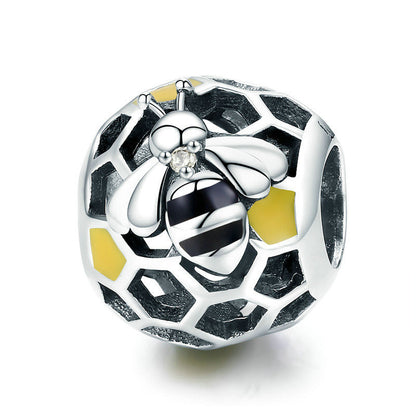 Charm favo