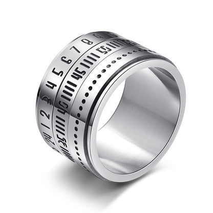 Anello con numeri girevoli