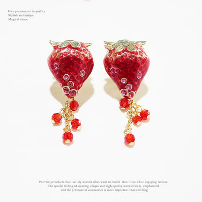 Orecchini fragola smaltati con nappa