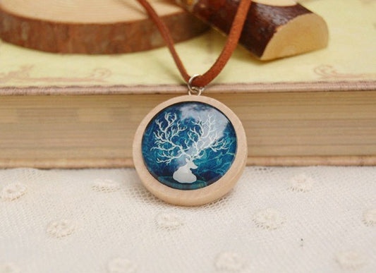Collana cervo in legno e vetro