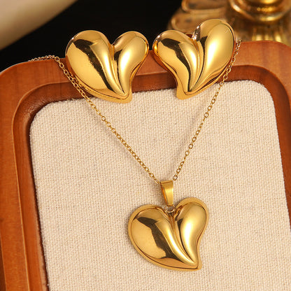 Collana e orecchini floreali