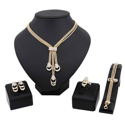 Set gioielli placcato oro quattro pezzi