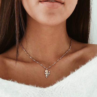 Collana rosa fiore