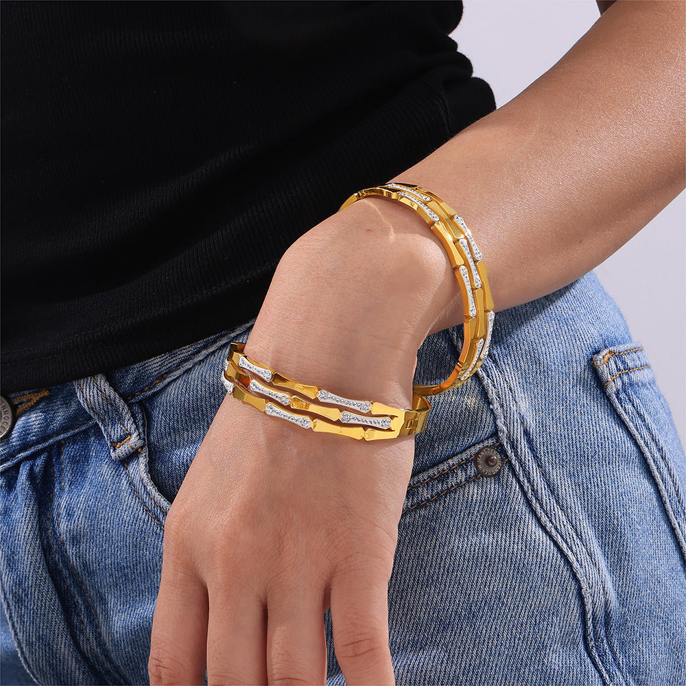 Bracciale cavo intrecciato