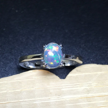 Anello opale australiano con fuoco