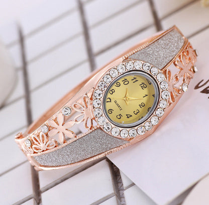 Orologio braccialetto da studentessa