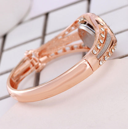 Orologio braccialetto da studentessa